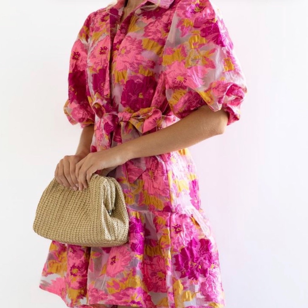 YH & CO PINK FLORAL MINI DRESS WITH PUFFY SLEEVES. SIZE 14/XL - Picture 7 of 16